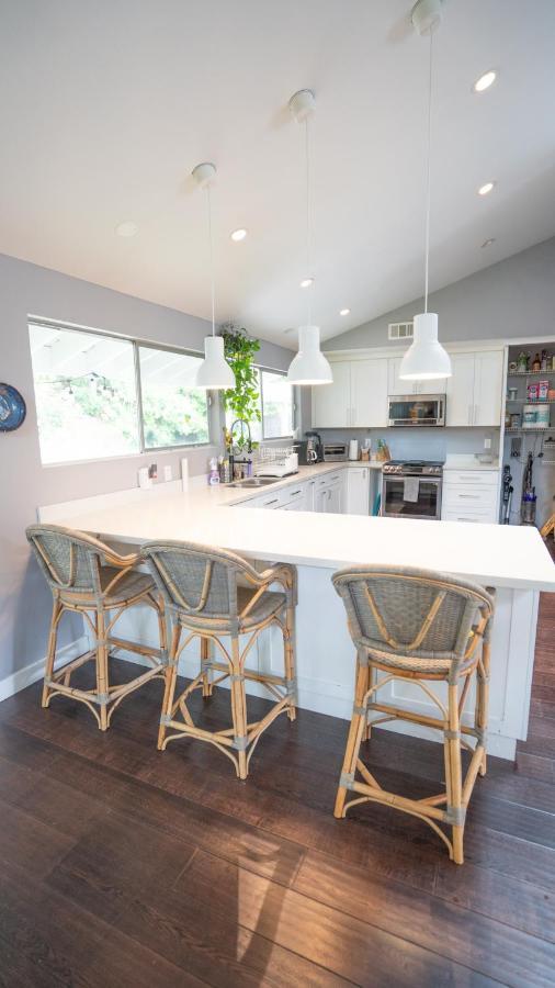 Large House With Jacuzzi, Backyard, Sauna & Ping Pong * San Diego